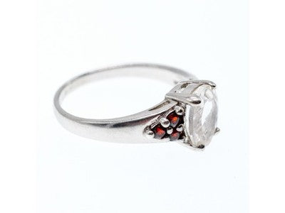 925 Sterling Silver Goshenite & Garnet Ring Size 8