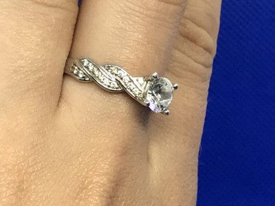 925 Sterling Silver CZ Ring Size 8