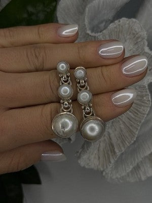 Beautiful Dangle 925 Sterling Silver White Pearls Earrings