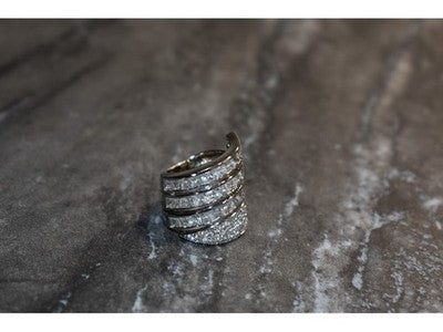 Beautiful 925 Sterling Silver CZ Ring Size 6.5