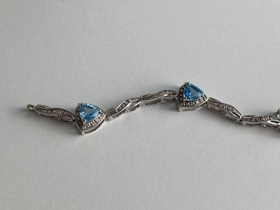 925 Sterling Silver Blue Topaz Bracelet Size 7 IN
