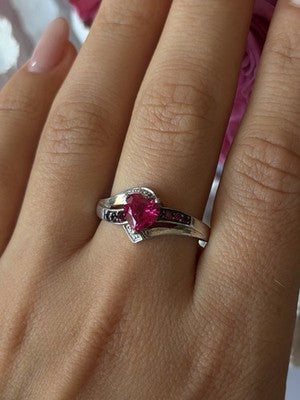925 Sterling Silver Pink Sapphire Heart Ring Size 10