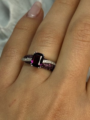 10K White Gold Spinel & Diamond Ring Size 6.5