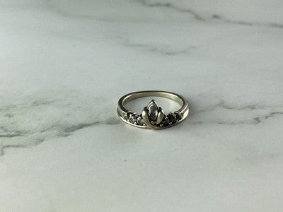 925 Sterling Silver White CZ Ring Size 5.5