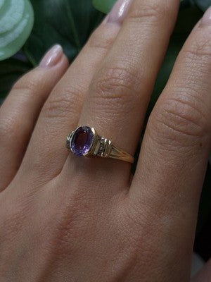 10K Yellow Gold Purple Amethyst & Diamond Ring Size 8.5