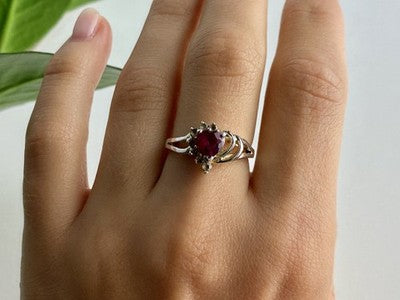 925 Sterling Silver Spinel "Heart" Ring Size 9