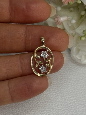 10K Yellow Gold Diamonds Flowers Pendant Length 0.95 Inch