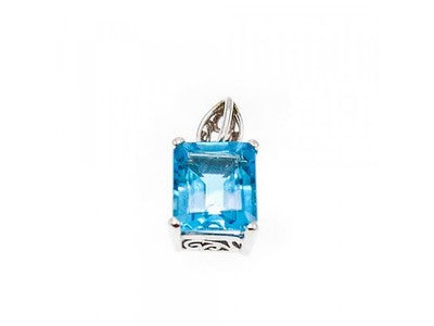 10K White Gold Topaz Pendant