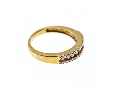 10K Yellow Gold White Sapphire & Diamonds Ring Size 8