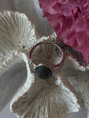 Vintage 925 Sterling Silver Black Diamond Ring Size 8