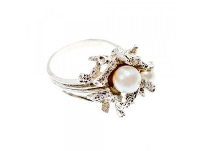 Vintage 925 Sterling Silver Pearls Ring Size 8