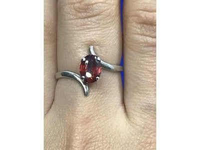925 Sterling Silver Garnet Ring Size 8
