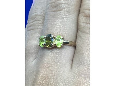 925 Sterling Silver Gold Plated Peridot Ring Size 8
