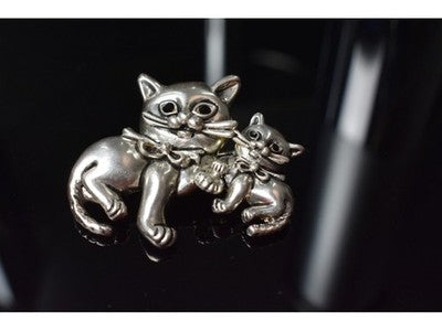 Vintage 925 Sterling Silver "Cats" Brooch