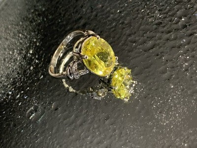 925 Sterling Silver CZ Ring Size 6.5
