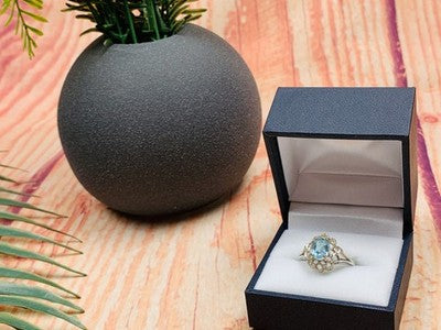 925 Sterling Silver Topaz Ring Size 7.5