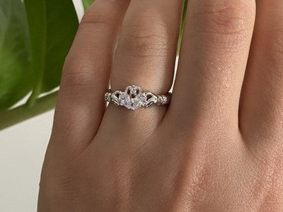 925 Sterling Silver CZ "Love" Ring Size 6.5