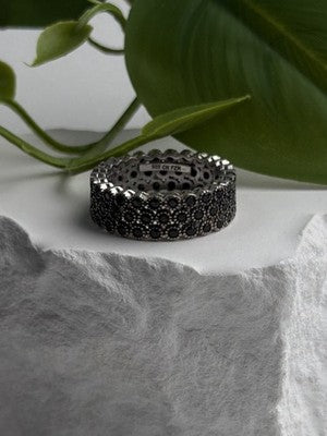 Vintage 925 Sterling Silver Black Spinel Band Ring Size 9