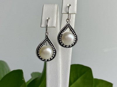 Vintage 925 Sterling Silver Pearls Earrings