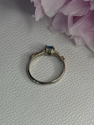 925 Sterling Silver Topaz Ring Size 8.5