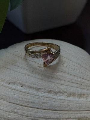 Romantic 10K Yellow Gold Pink Sapphire & Diamond Ring Size 7