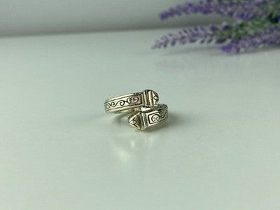Vintage 925 Sterling Silver Ring Size 5.5 (Adjustable)