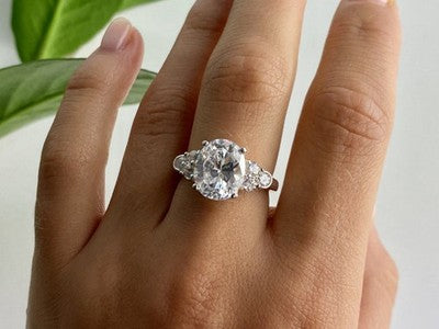 925 Sterling Silver CZ Ring Size 9
