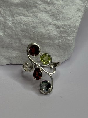 925 Sterling Silver Alexandrite, Garnet & Peridot Ring Size 6.5