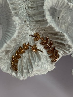14K YELLOW GOLD DIAMONDS LEAF EARRINGS LENGTH 0.7 INCH