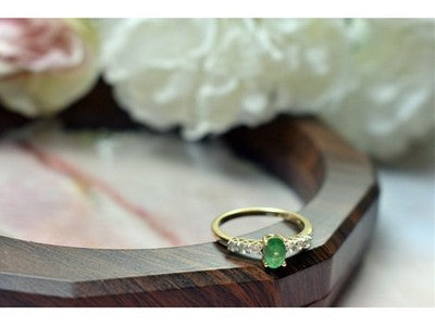 10K Yellow Gold Emerald & Colorless Spinel Ring Size 6.25