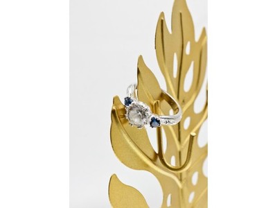 925 Sterling Silver Blue & White CZ Ring Size 6.5