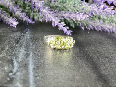 925 Sterling Silver Chrysolite Ring Size 9.5