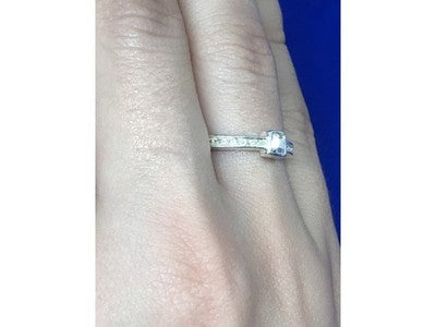 925 Sterling Silver CZ Ring Size 7