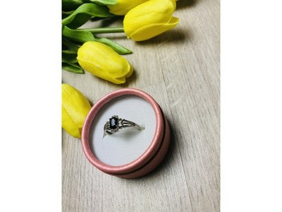 925 Sterling Silver Black Spinel Ring Size 7