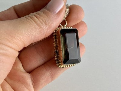 Vintage Chain with Pendant Jewelry Glass