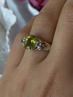 925 Sterling Silver Peridot & Tanzanite Ring Size 7