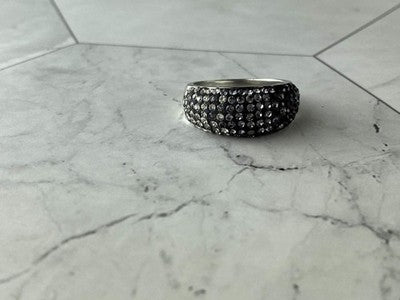 Beautiful 925 Sterling Silver CZ Ring Size 7