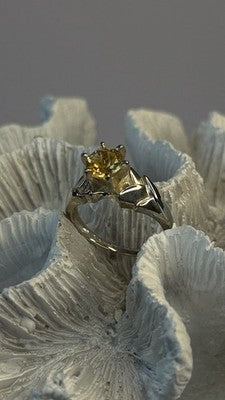 Elegant 925 Sterling Silver Yellow Citrine Ring Size 8