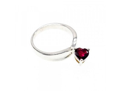 925 Sterling Silver Almandine "Heart" Ring Size 6.5
