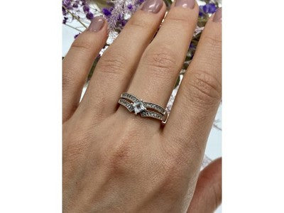 925 Sterling Silver Aquamarine & CZ Ring Size 11
