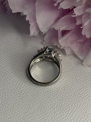 925 Sterling Silver CZ Ring Size 9