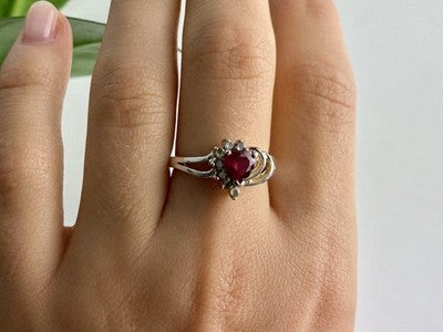 925 Sterling Silver Spinel "Heart" Ring Size 9