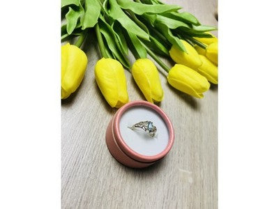 925 Sterling Silver Topaz Ring Size 8.5