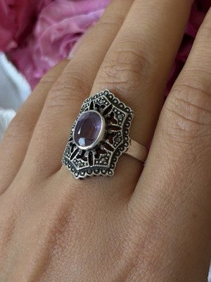 Vintage 925 Sterling Silver Amethyst & Marcasite Ring Size 8