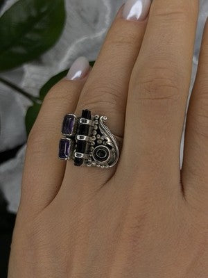 Unique Design Vintage 925 Sterling Silver Amethyst & Onyx & Peridot Ring Size 7