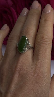 925 Sterling Silver Green Jade Ring Size 8