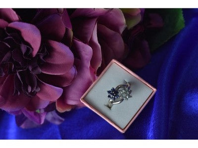 925 Sterling Silver Blue Spinel "Flowers" Ring Size 8