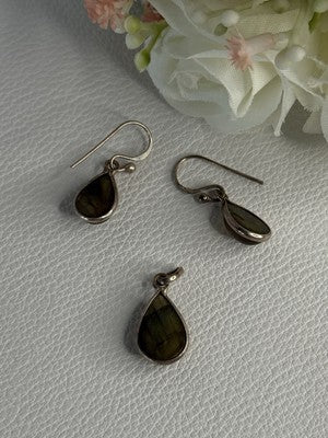 925 Sterling Silver Quartz Earrings & Pendant Set