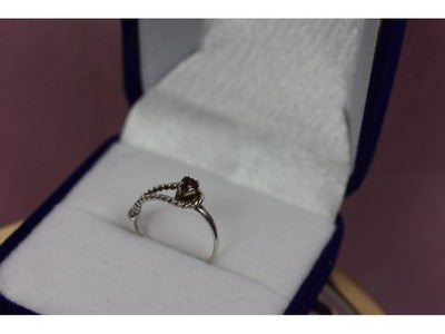925 Sterling Silver Garnet Ring Size 5.5