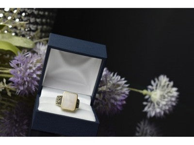 925 Sterling Silver Mother of Pearl Ring Size 6.5